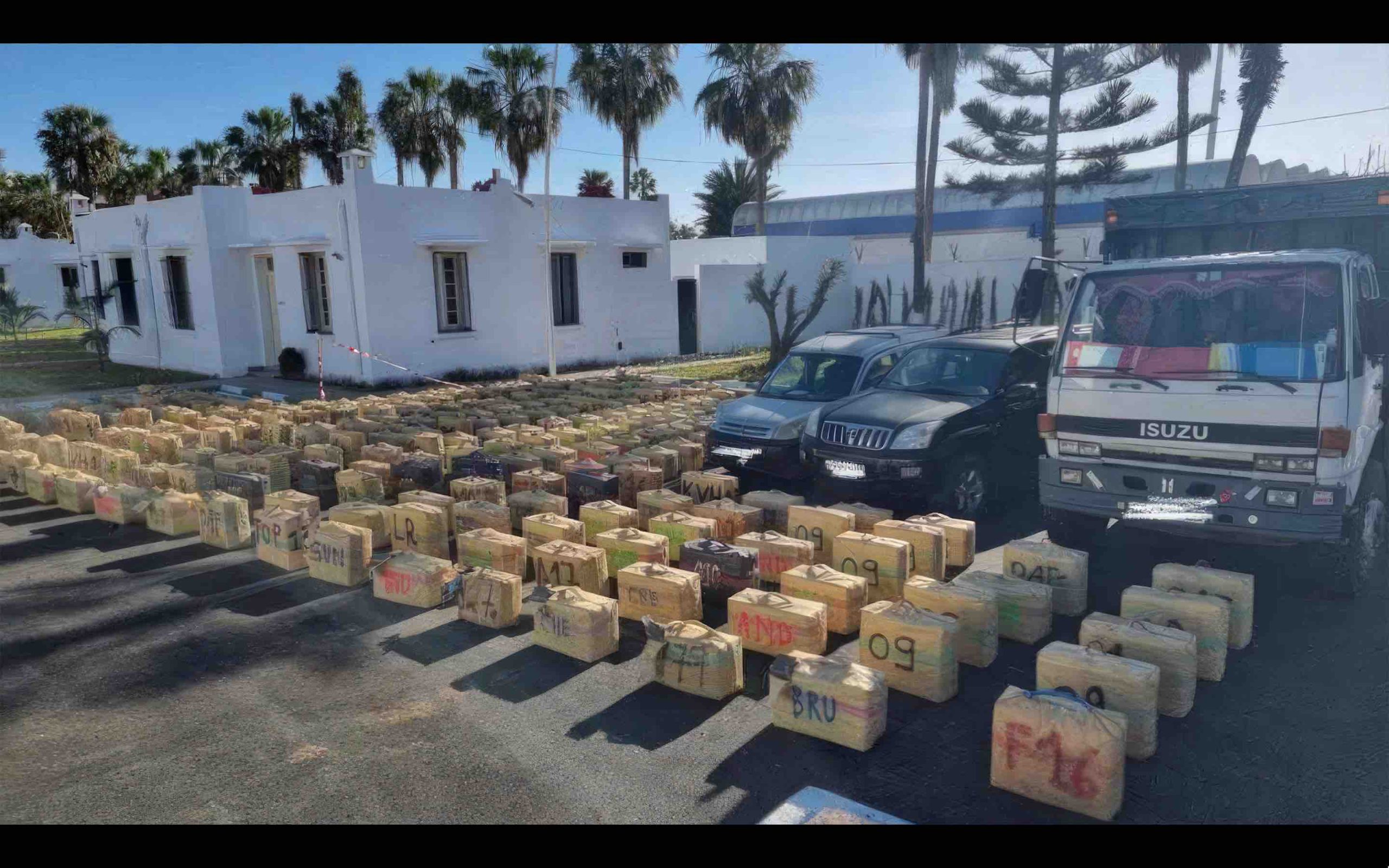 Plus de 9 tonnes de résine de cannabis saisis près de Sidi Bennour LPJM