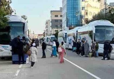 Lors de l'évacuation des sinistrés de Ksar El Kébir, le 3 février 2026. (S.Kadry/Le360)